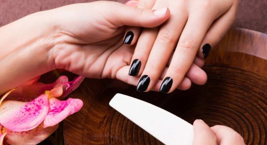 Serviços de Manicure e Pedicure